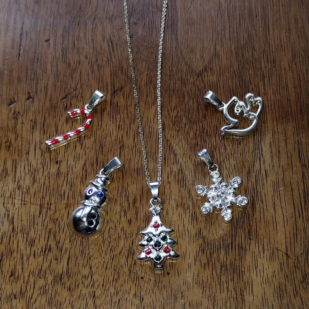 Set of 5 Christmas Pendants